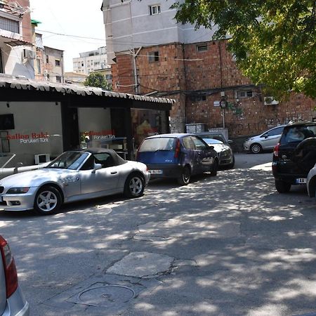 Absolute Blloku Apartment Tiranë Luaran gambar