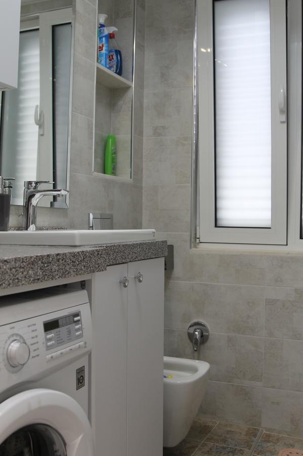 Absolute Blloku Apartment Tiranë Luaran gambar