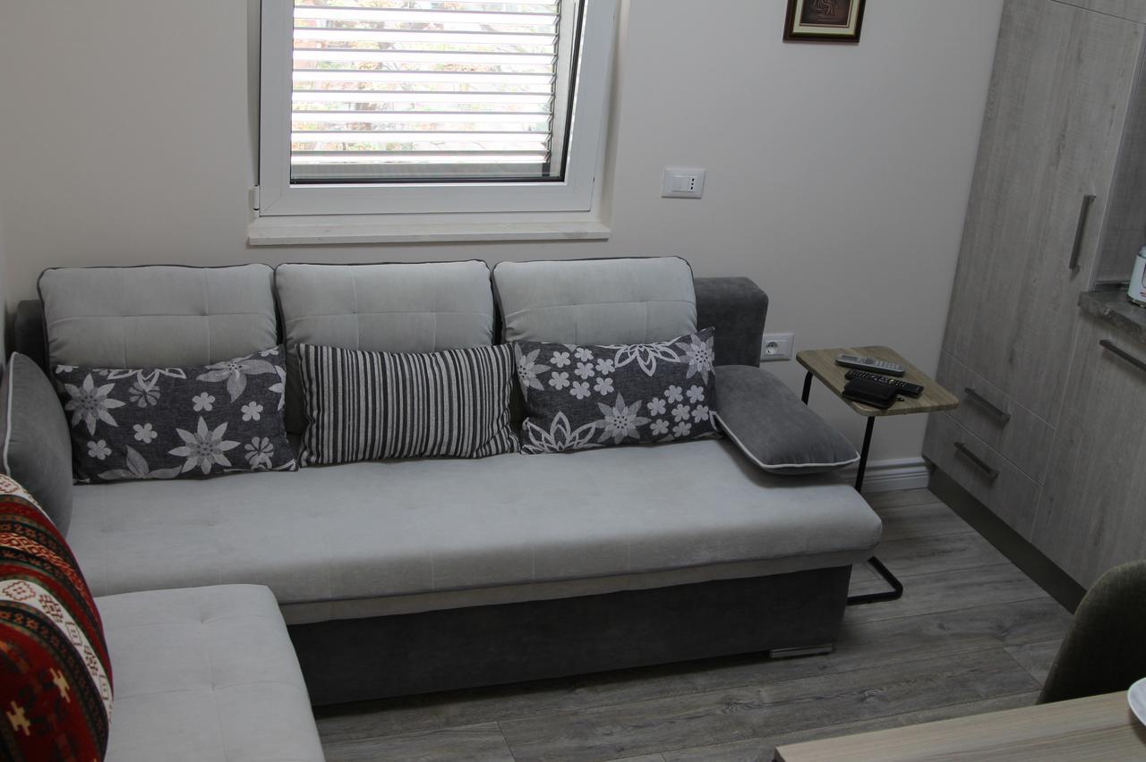 Absolute Blloku Apartment Tiranë Luaran gambar