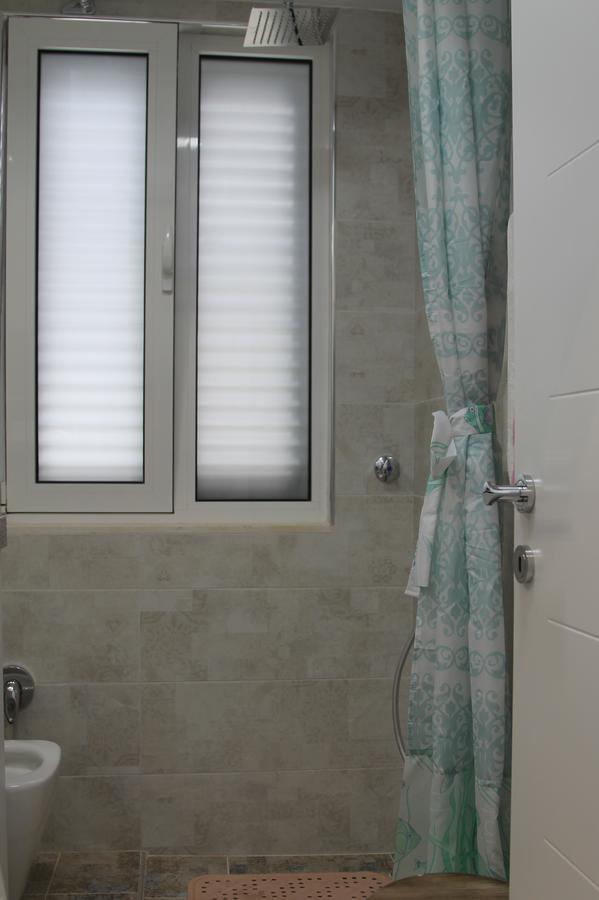 Absolute Blloku Apartment Tiranë Luaran gambar