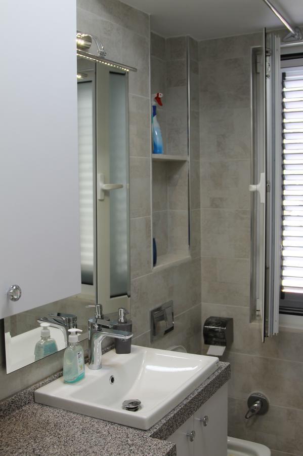 Absolute Blloku Apartment Tiranë Luaran gambar