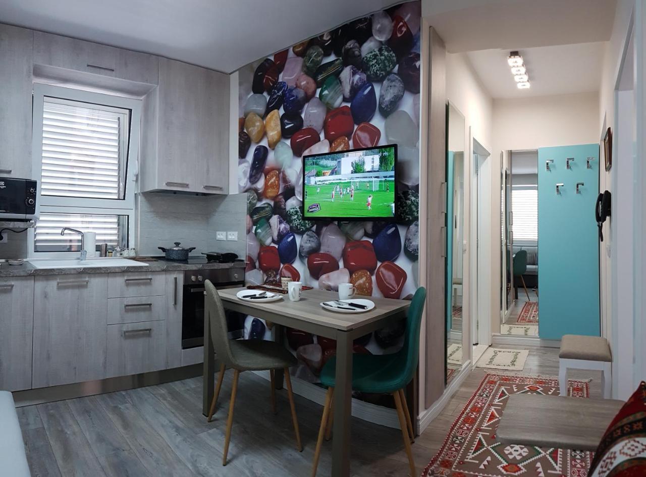 Absolute Blloku Apartment Tiranë Luaran gambar