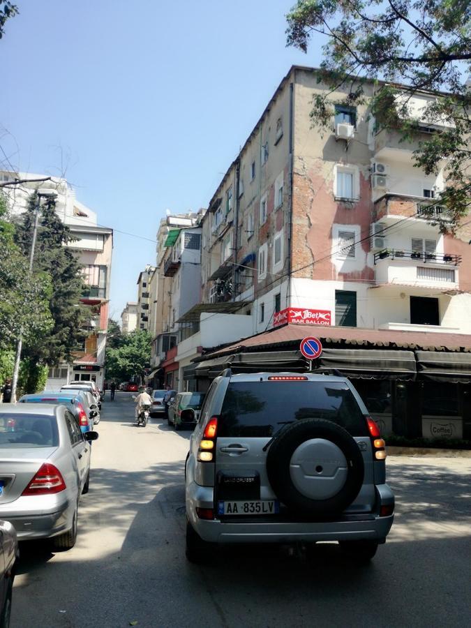 Absolute Blloku Apartment Tiranë Luaran gambar